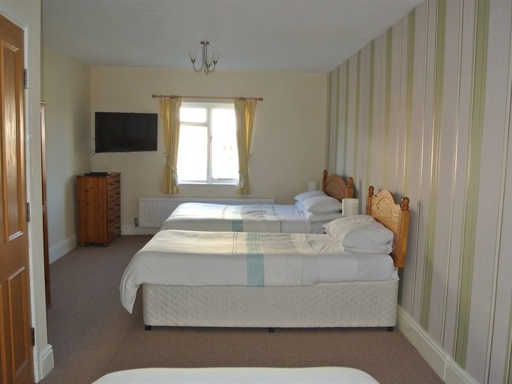 Old Castle Farm Guest House Brecon Exterior foto